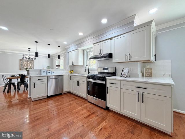 13 ALEXANDRIA OVERLOOK DR, Oxon Hill, MD 20745