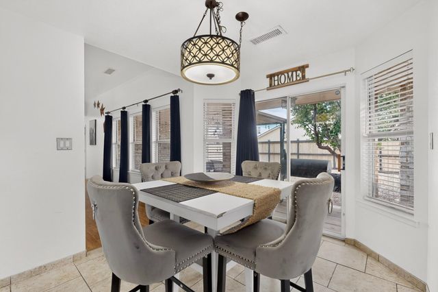 10308 Connemara Drive SW, Albuquerque, NM 87121