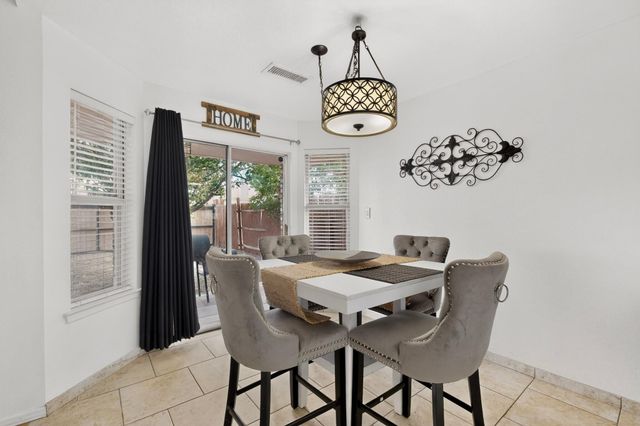10308 Connemara Drive SW, Albuquerque, NM 87121