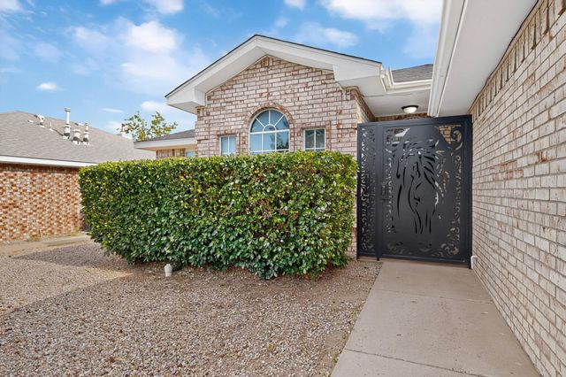 10308 Connemara Drive SW, Albuquerque, NM 87121