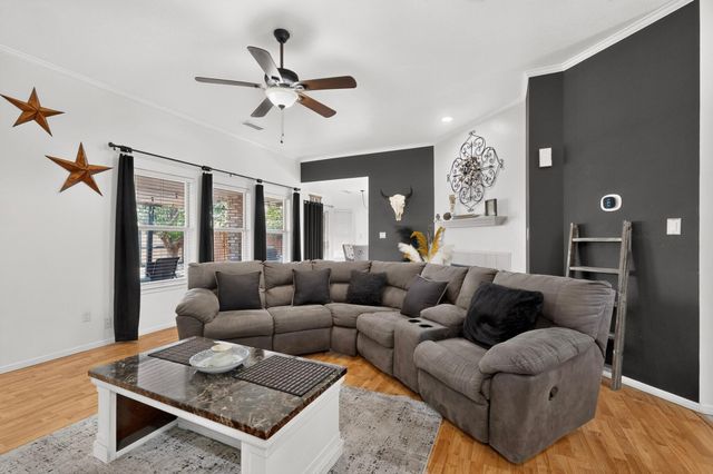 10308 Connemara Drive SW, Albuquerque, NM 87121