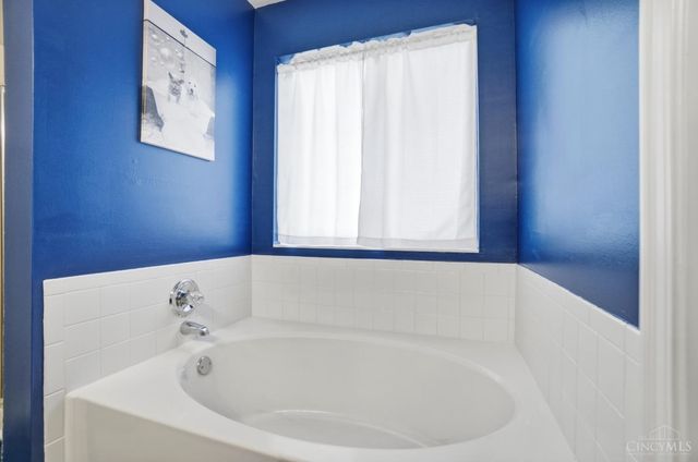 6101 Brooktree Court, Miami Twp, OH 45150