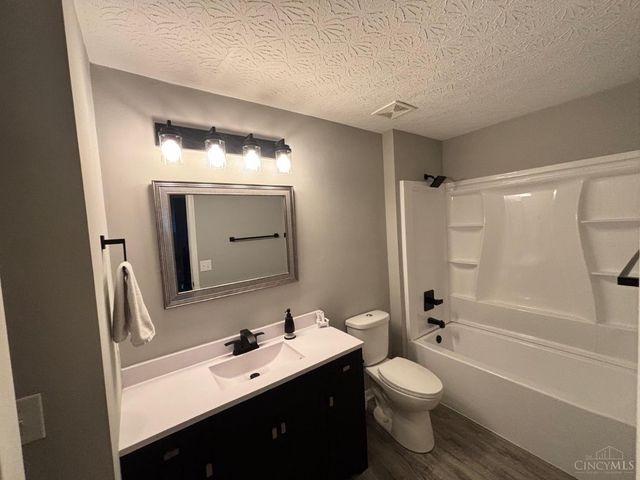 6101 Brooktree Court, Miami Twp, OH 45150