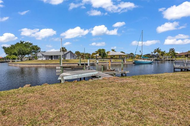 19220 MOORE HAVEN COURT, Port Charlotte, FL 33948