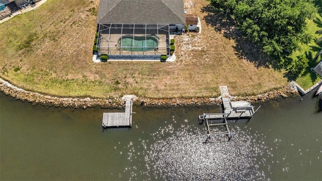 19220 MOORE HAVEN COURT, Port Charlotte, FL 33948