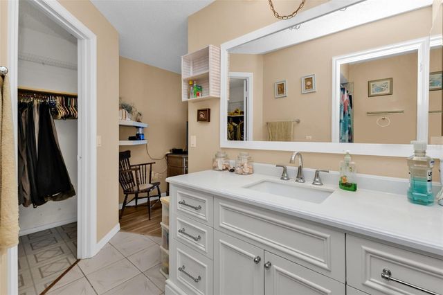 19220 MOORE HAVEN COURT, Port Charlotte, FL 33948