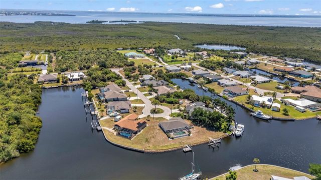 19220 MOORE HAVEN COURT, Port Charlotte, FL 33948