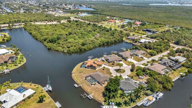 19220 MOORE HAVEN COURT, Port Charlotte, FL 33948