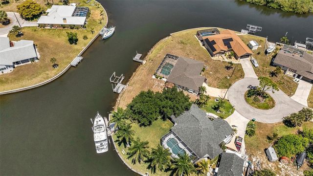 19220 MOORE HAVEN COURT, Port Charlotte, FL 33948