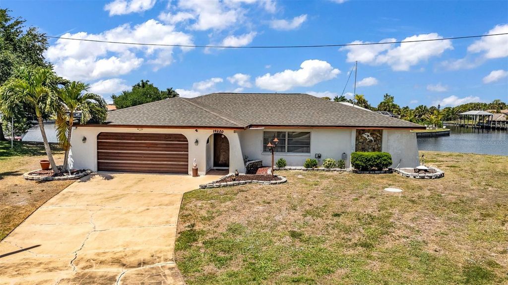 19220 MOORE HAVEN COURT, Port Charlotte, FL 33948
