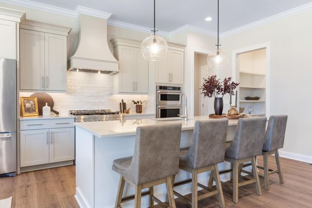 4211 Laguna Loop, Lewis Center, OH 43035