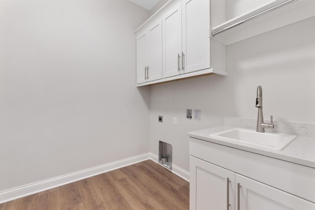 4211 Laguna Loop, Lewis Center, OH 43035