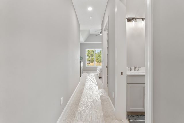 4211 Laguna Loop, Lewis Center, OH 43035