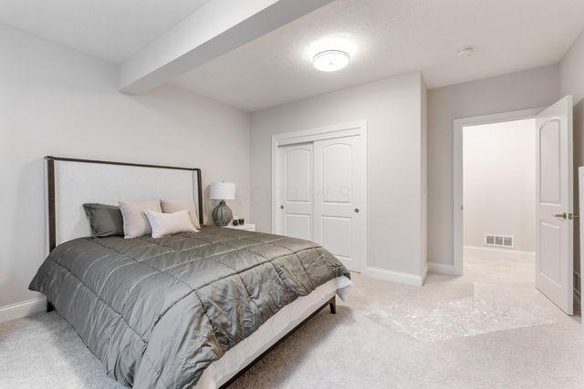 4211 Laguna Loop, Lewis Center, OH 43035