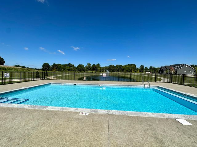 4211 Laguna Loop, Lewis Center, OH 43035