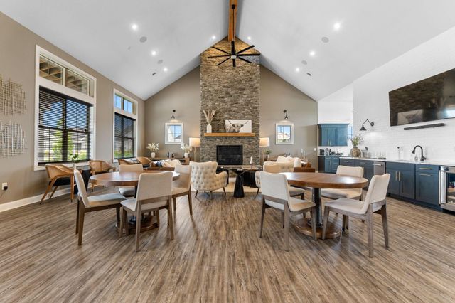 4211 Laguna Loop, Lewis Center, OH 43035