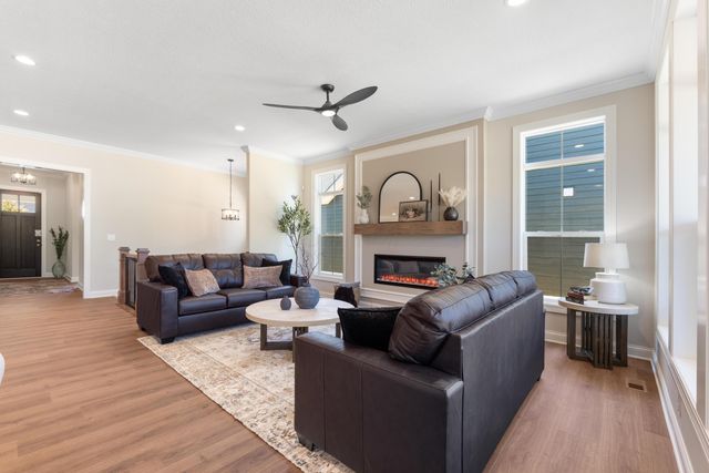 4211 Laguna Loop, Lewis Center, OH 43035