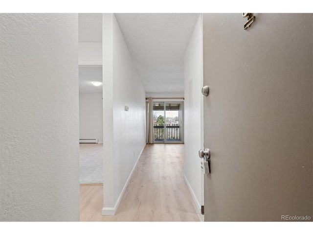 2707 Valmont Rd 312D, Boulder, CO 80304