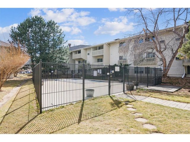2707 Valmont Rd 312D, Boulder, CO 80304
