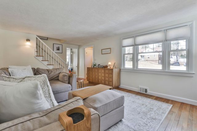 42 Dublin Avenue, Nashua, NH 03063