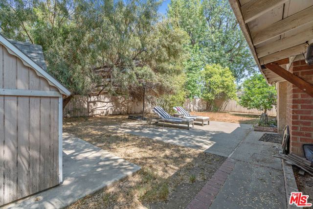 17503 Runnymede Street, Los Angeles, CA 91406