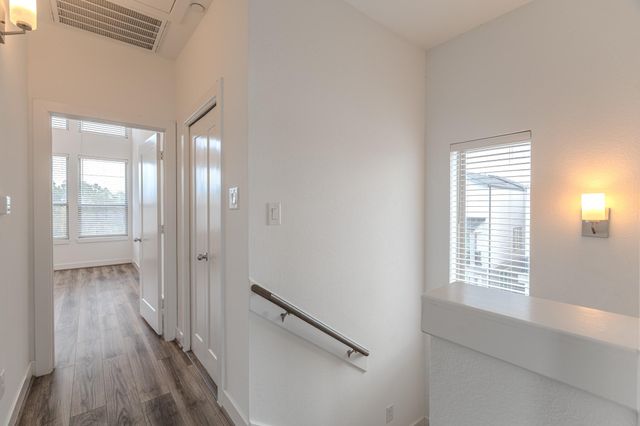 18736 B Centro Main St, Shenandoah, TX 77385