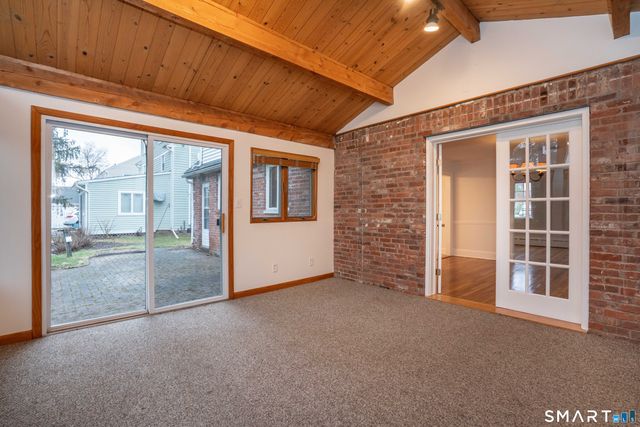 225 Auburn Road, West Hartford, CT 06119