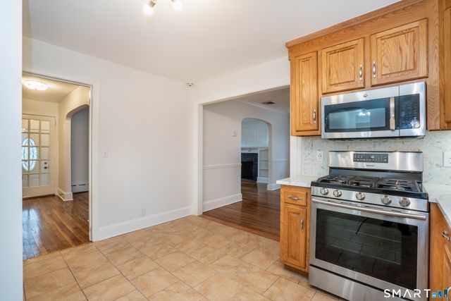 225 Auburn Road, West Hartford, CT 06119