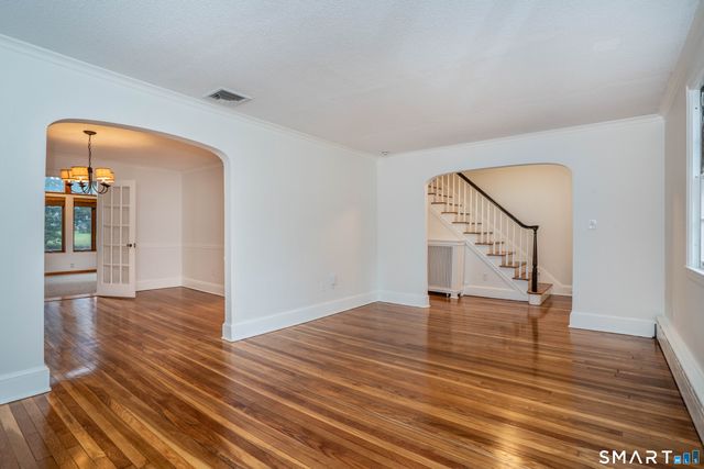 225 Auburn Road, West Hartford, CT 06119