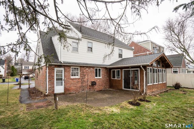 225 Auburn Road, West Hartford, CT 06119