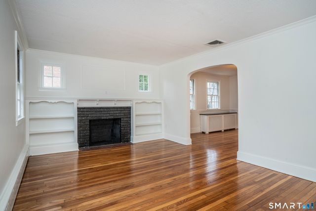 225 Auburn Road, West Hartford, CT 06119