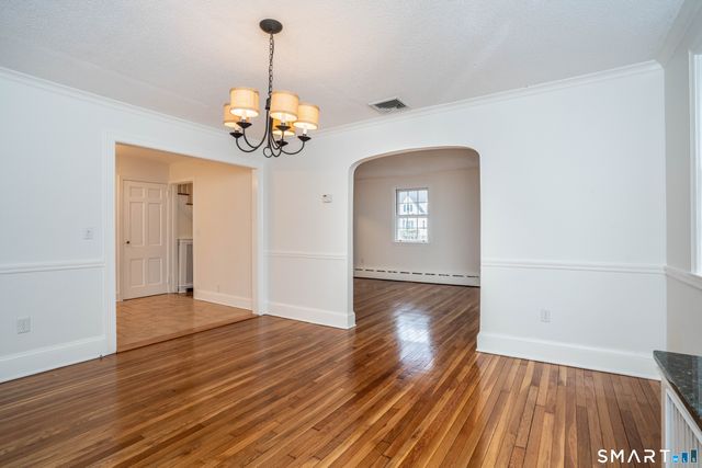 225 Auburn Road, West Hartford, CT 06119