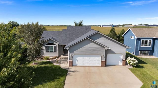 616 St Gregory St Street, Harrisburg, SD 57032
