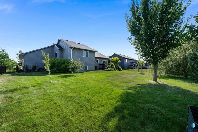 616 St Gregory St Street, Harrisburg, SD 57032