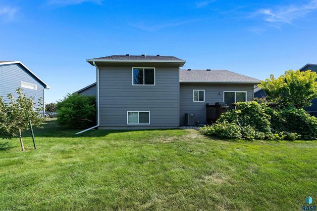 616 St Gregory St Street, Harrisburg, SD 57032