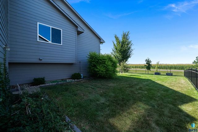 616 St Gregory St Street, Harrisburg, SD 57032