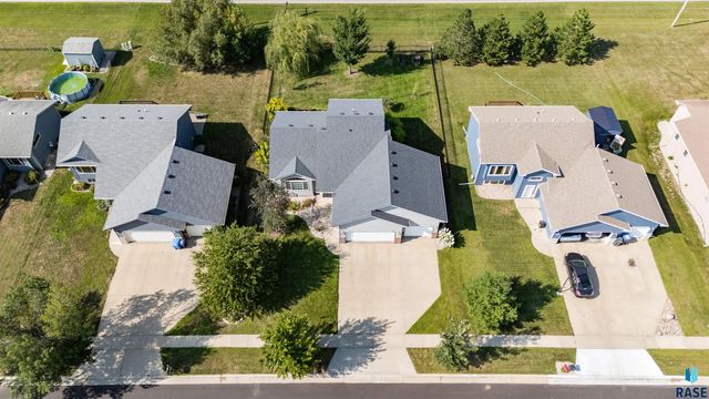 616 St Gregory St Street, Harrisburg, SD 57032
