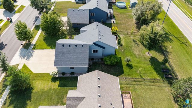 616 St Gregory St Street, Harrisburg, SD 57032
