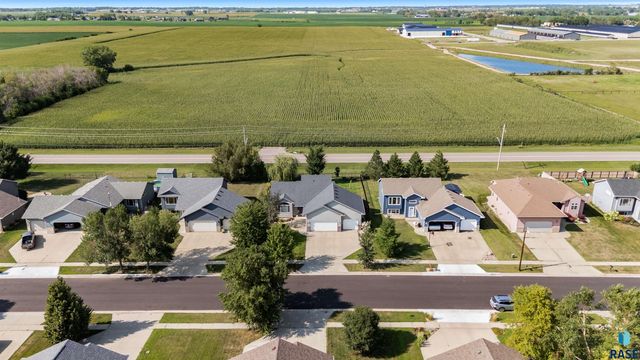 616 St Gregory St Street, Harrisburg, SD 57032