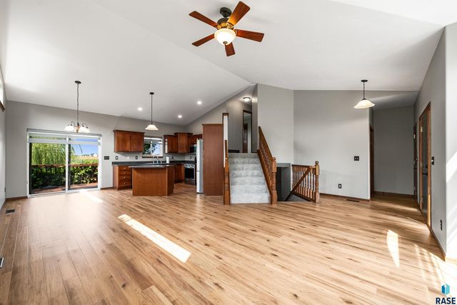616 St Gregory St Street, Harrisburg, SD 57032