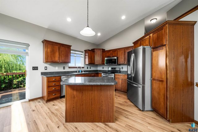 616 St Gregory St Street, Harrisburg, SD 57032