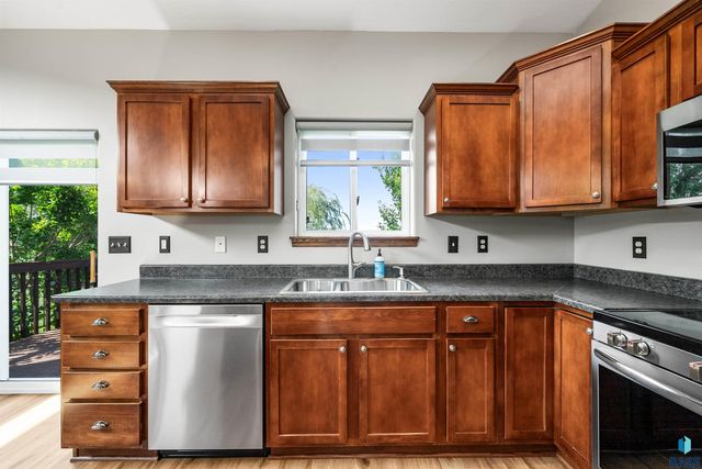 616 St Gregory St Street, Harrisburg, SD 57032