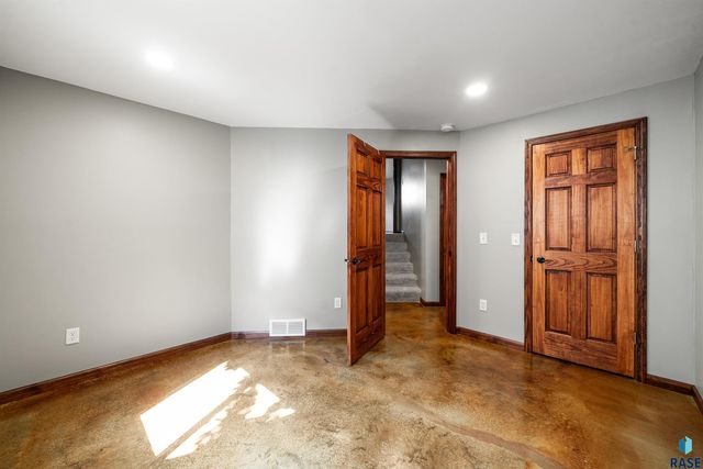 616 St Gregory St Street, Harrisburg, SD 57032