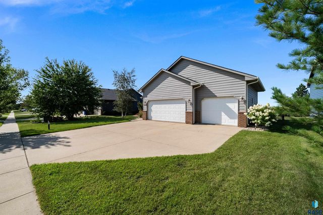616 St Gregory St Street, Harrisburg, SD 57032
