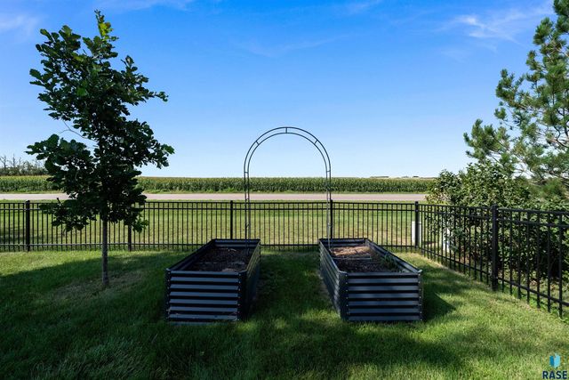 616 St Gregory St Street, Harrisburg, SD 57032