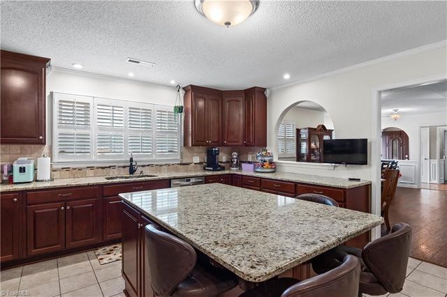 140 Sloan Drive, Winston-salem, NC 27103