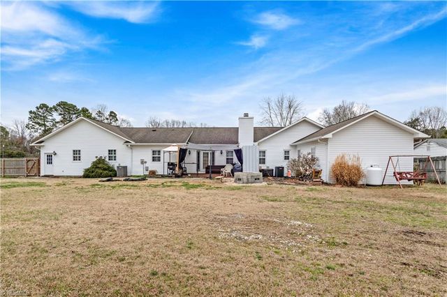 140 Sloan Drive, Winston-salem, NC 27103