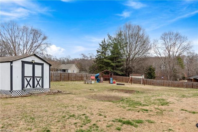 140 Sloan Drive, Winston-salem, NC 27103