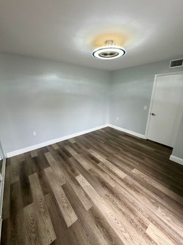 1611 16th Way, West Palm Beach, FL 33407