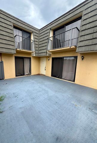 1611 16th Way, West Palm Beach, FL 33407